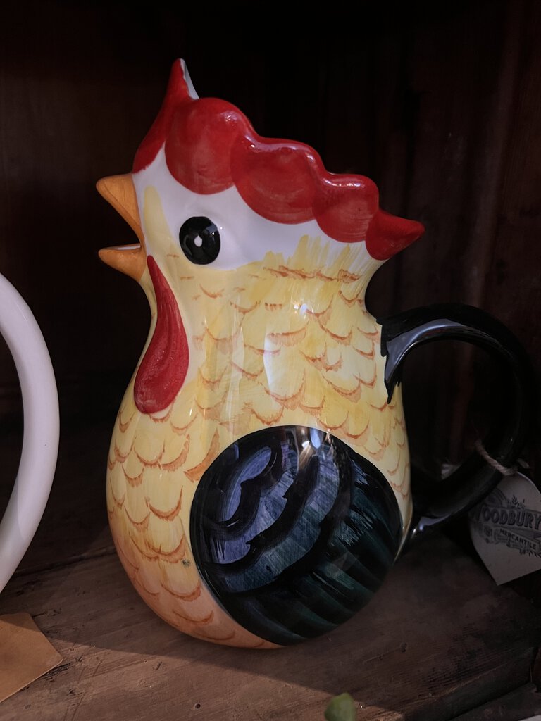 CHICKEN PITCHER