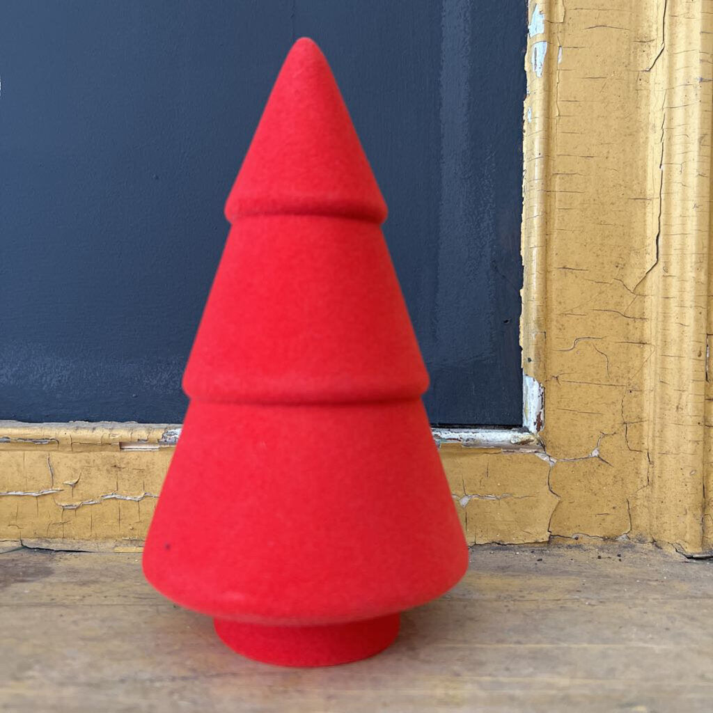 FELT CHRISTMAS TREE