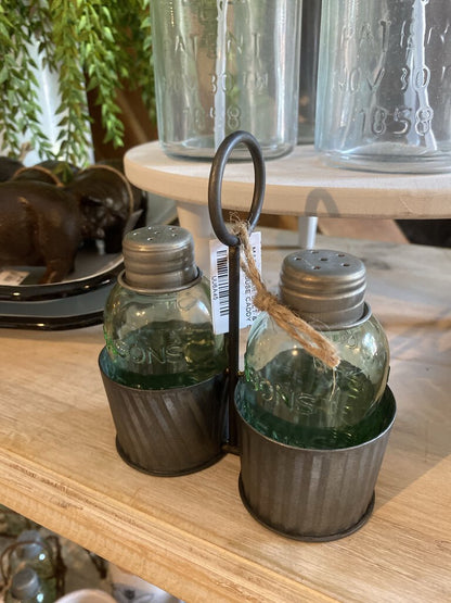 MASON JAR SALT & PEPPER SHAKER