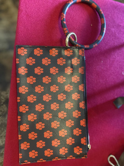 PAWPRINT WRISTLET