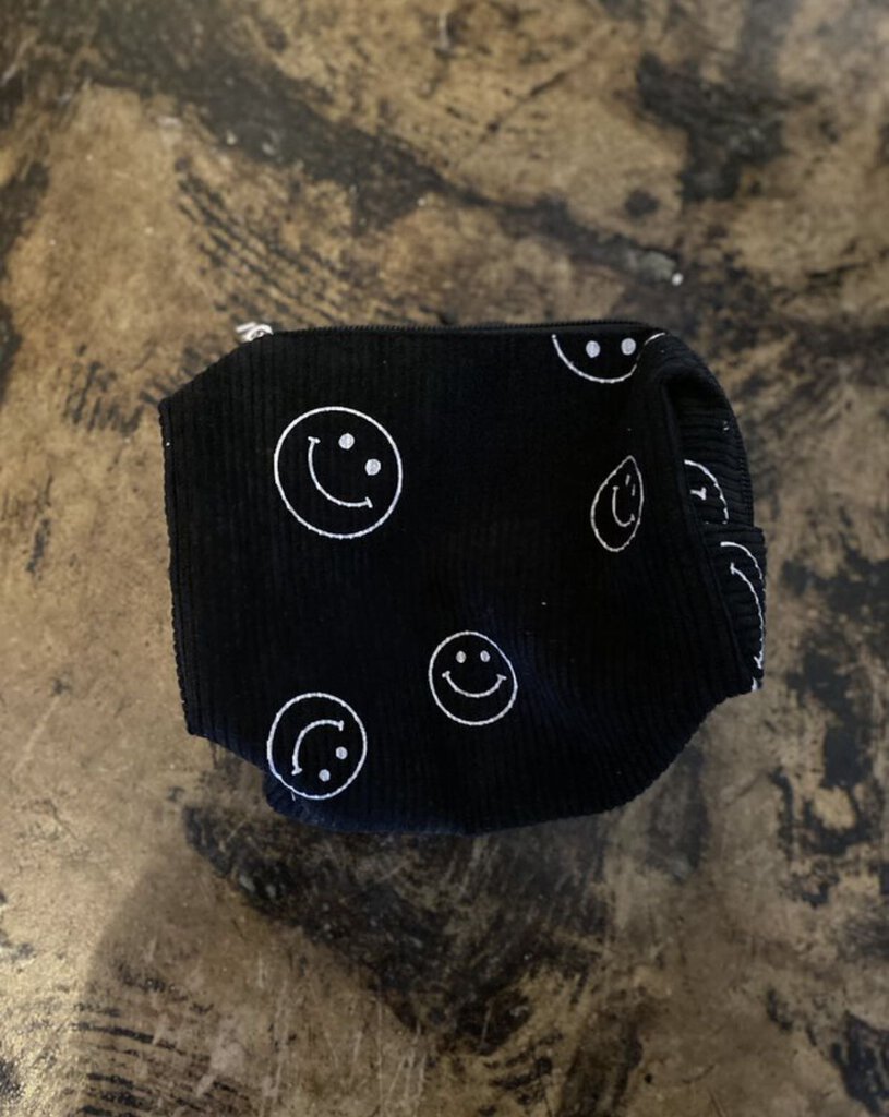 SMILEY MAKEUP POUCH BAG