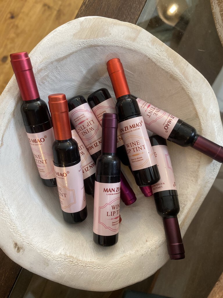 WINE LIP TINT