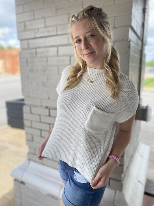 MOCK NECK SHORT SLEEVE CROPPED SWEATER