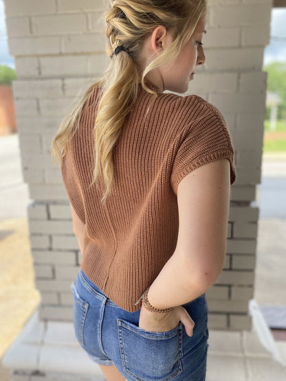 MOCK NECK SHORT SLEEVE CROPPED SWEATER