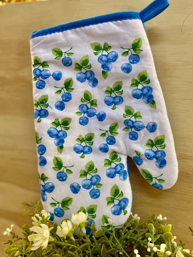 OVEN MITT WITH FRUIT PATTERN