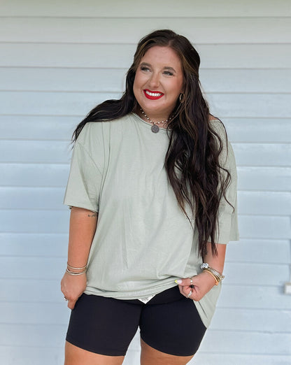 OVERSIZED RAW EDGE FRONT POCKET BOYFRIEND TEE