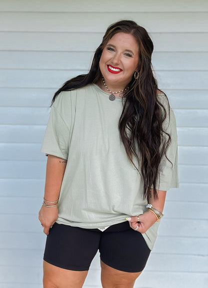 OVERSIZED RAW EDGE FRONT POCKET BOYFRIEND TEE