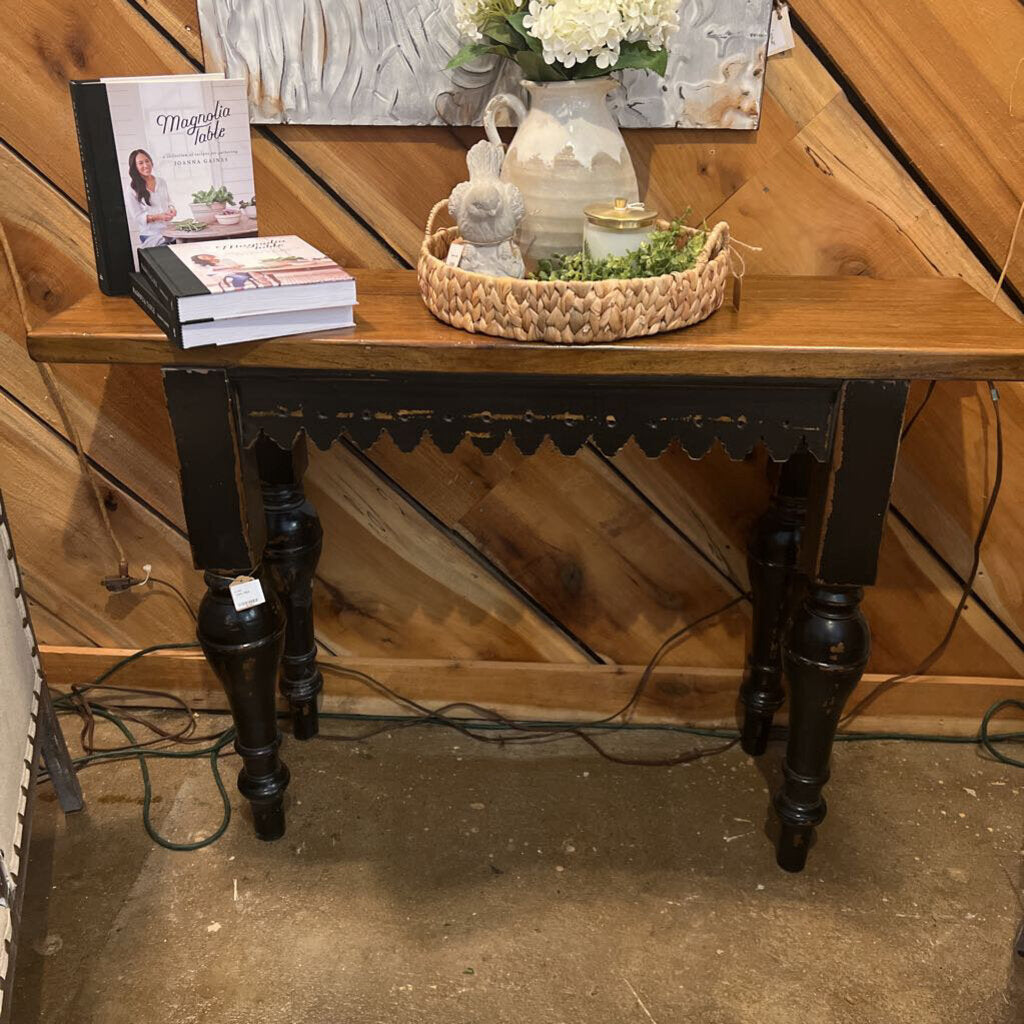 SOFA TABLE