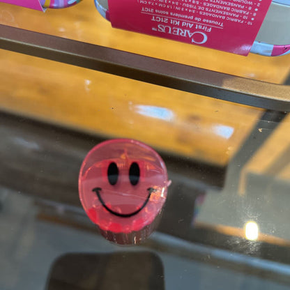 SMILEY CLIP