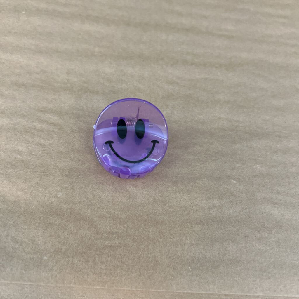 SMILEY CLIP