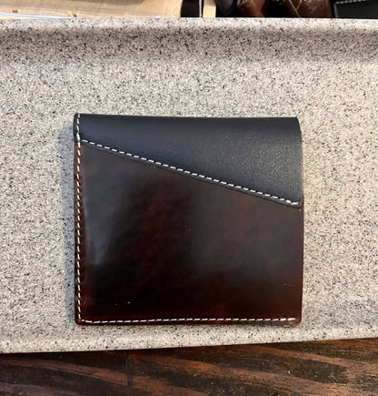 Eli Vertical Wallet