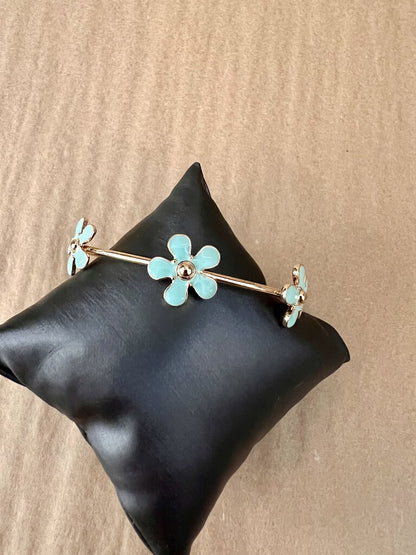 FLOWER CUFF BRACELET