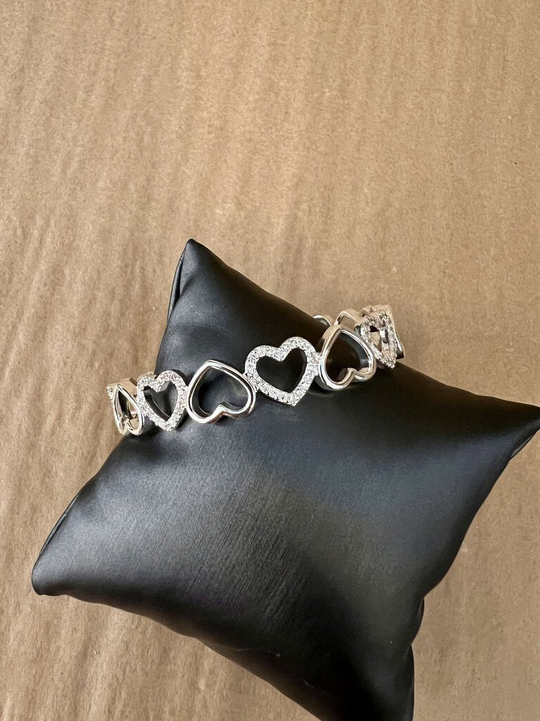 SILVER HEART CUFF BRACELET