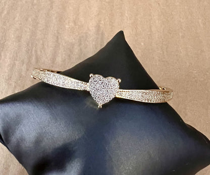 GOLD HEARTCLASP BRACELET