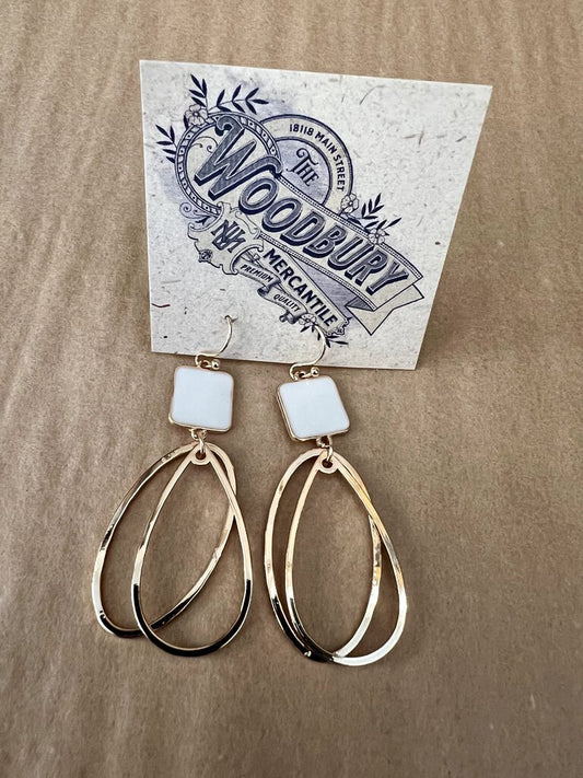 GOLD SQUARE TEARDROP EARRINGS