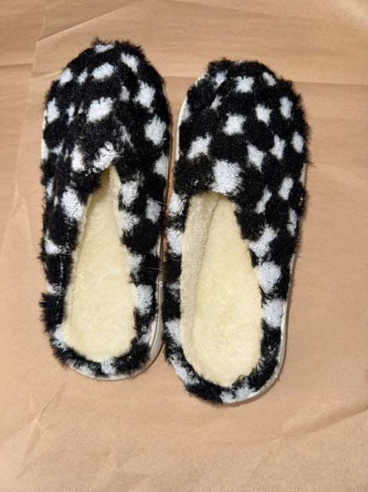 SLIPPERS