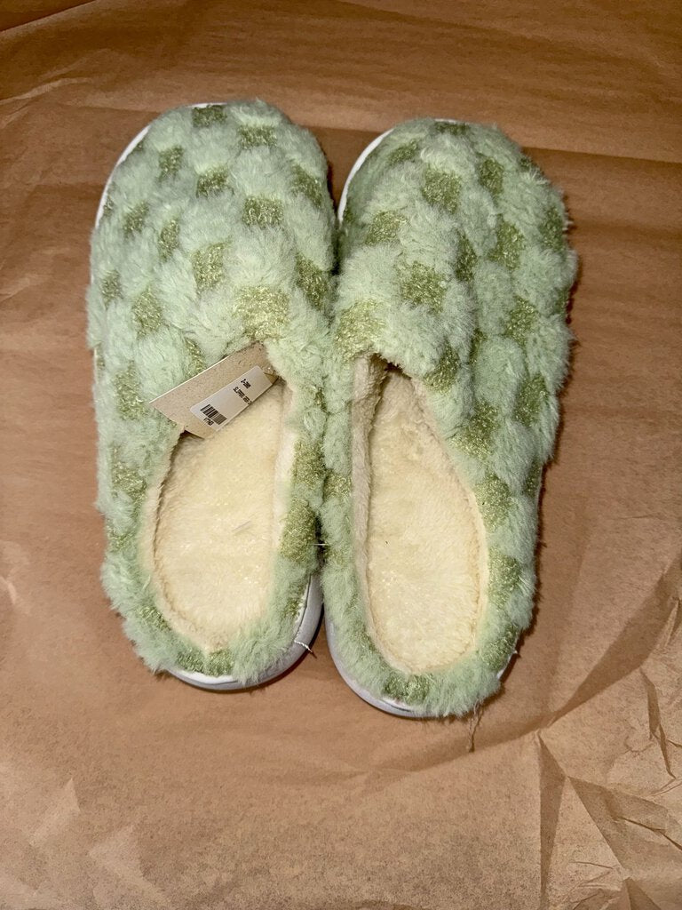 SLIPPERS