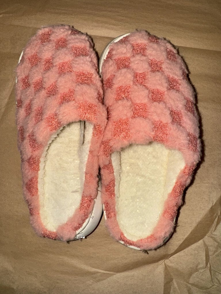 SLIPPERS