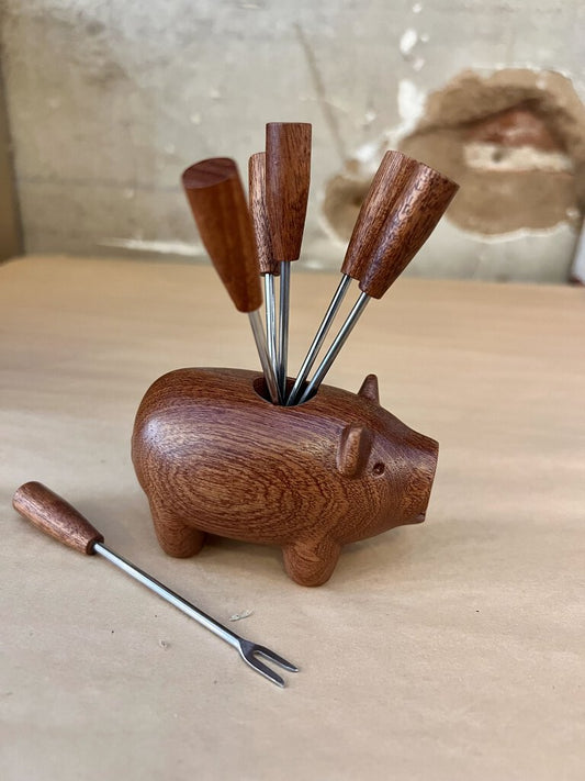 WOODEN PIG WITH APPETIZER FORKS