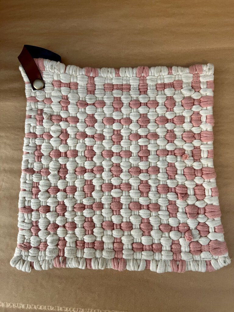 COTTON CROCHETED POT HOLDER