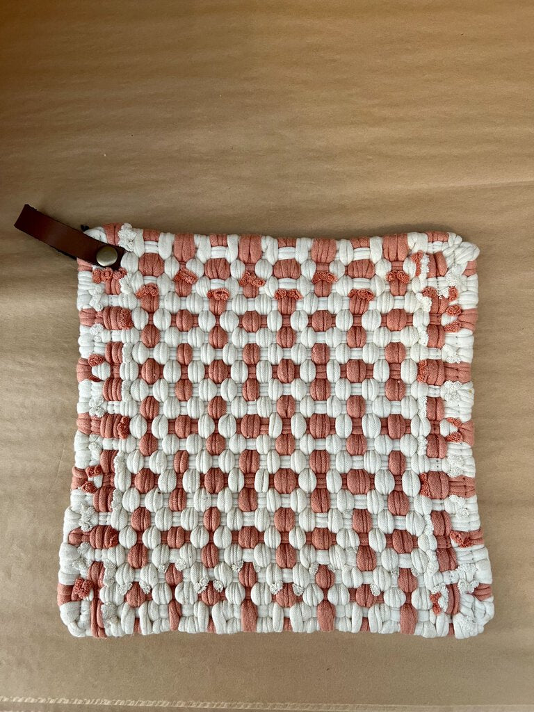 COTTON CROCHETED POT HOLDER