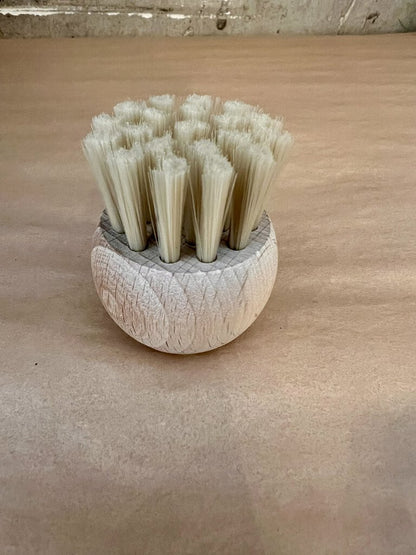 VEGETABLE BRUSH