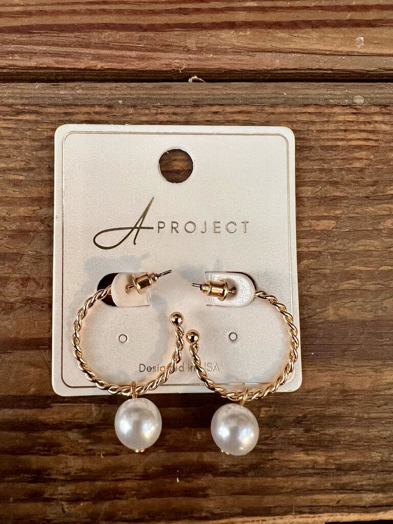 GOLD PEARL EARRINGS