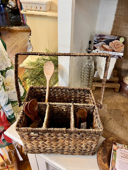 WICKER UTENSIL CADDY