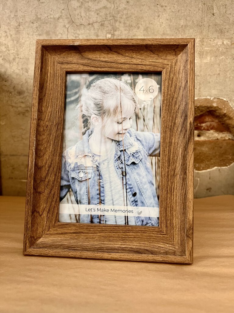 WOOD PICTURE FRAME 4X6