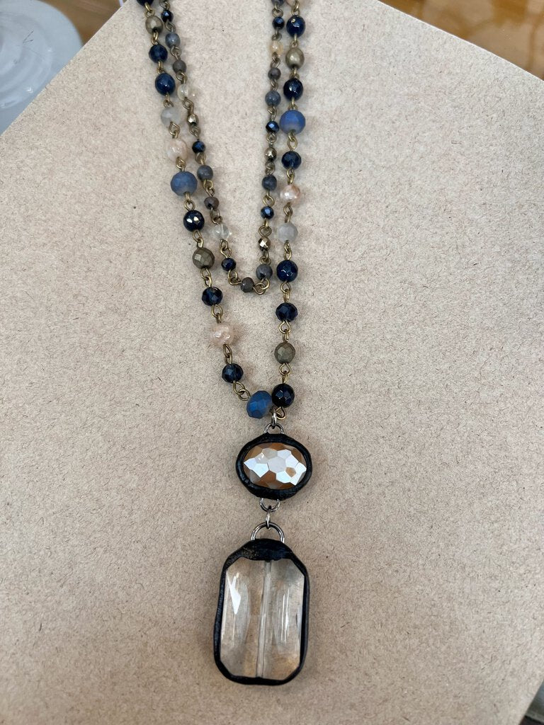 GLASS AND STONE BOHO NECKLACE